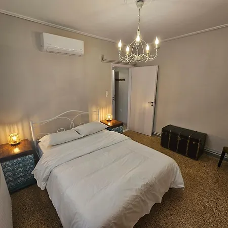 Cleo's Appartement Ipsilantis